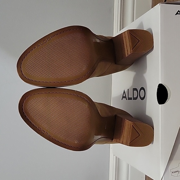 Brand new Aldo suede beige booties - size 10 - Picture 4 of 9